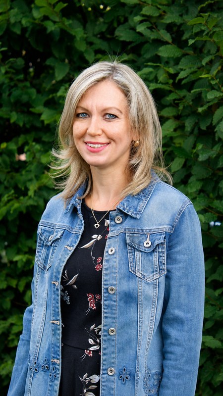 Karolína Kácovská